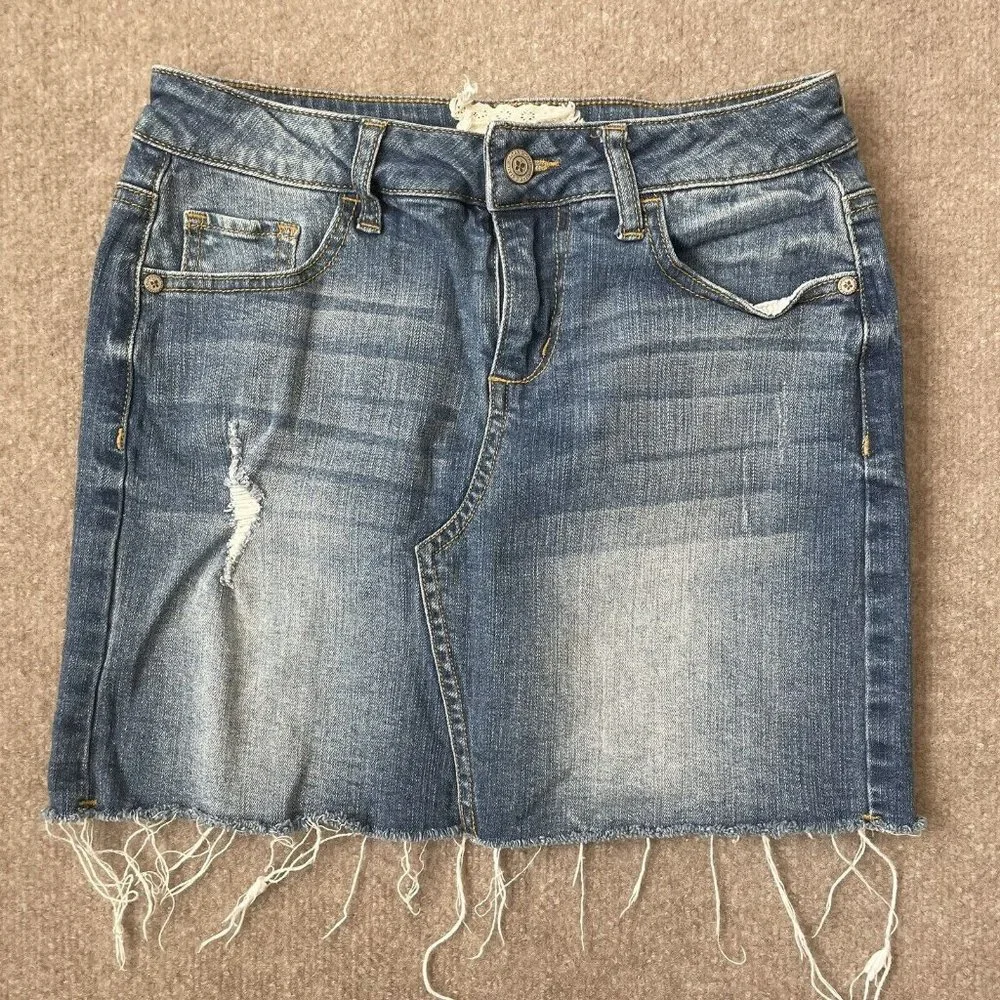 Altar'd State Skirt Womens XS Denim Jean Stretch Raw Hem Mini Distressed Summer - Picture 1 of 5
